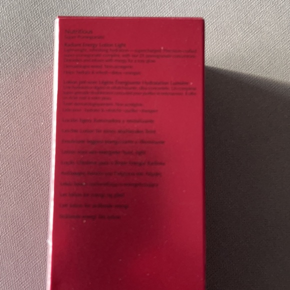 Estée Lauder Nutritious - Picture 4 of 5